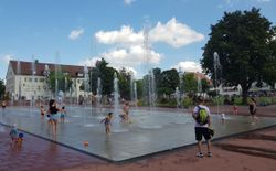 Bild 25: Wasserspiele auf dem Marktplatz Freudenstadt größter Marktplatz Deutschlands