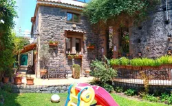  NICE mini house  -  Atemberaubendes Ferienhaus zwischen Ätna, Taormina und Meer..im Herzen von Sizilien, Bild 1